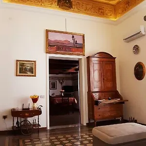 Casa De Spuches Palerme